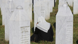 Srebrenitsa soykırımının 21. yılı