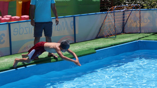 Su kanalına değil portatif havuzlara koşacaklar