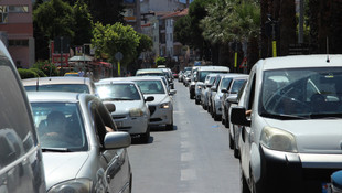 Tatil yolculuğu trafikte yoğunluğa yol açıyor
