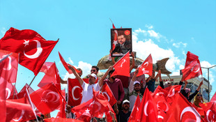 Türkiye darbe girişimine karşı ayakta