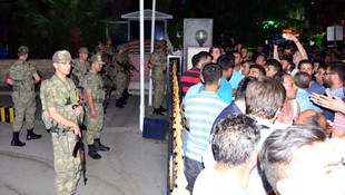 Türkiye darbe girişimine karşı ayakta