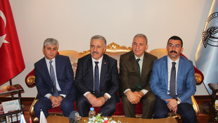 Ulaştırma, Denizcilik ve Haberleşme Bakanı Arslan Kars'ta: