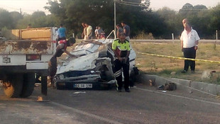 Uşak'ta trafik kazası : 1 ölü 3 yaralı