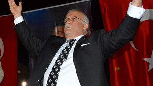 Vali OHAL'i meydanda anlattı