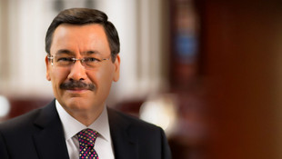 Melih Gökçek vatandaşları Kızılaya çağırdı!