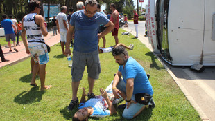 Yolcu minibüsüyle otomobil çarpıştı: 5 yaralı