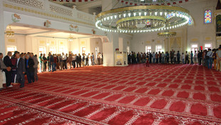 Yüksekova'da vatandaşlar huzur için dua etti