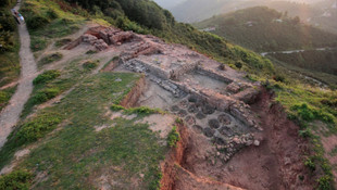 2 bin 300 yıllık kale gün yüzüne çıkıyor