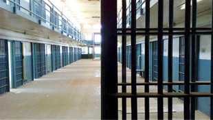 Cezaevlerinde 96 bin mahkum tahliye ediliyor