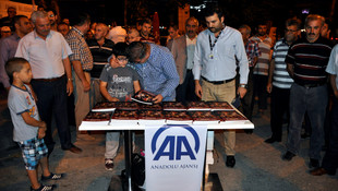 AA'nın Dakika Dakika FETÖ'nün Darbe Girişimi kitabı