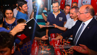 AA'nın Dakika Dakika Fetö'nün Darbe Girişimi kitabı