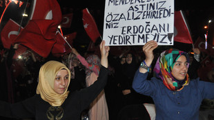 AA'nın, Dakika Dakika FETÖ'nün Darbe Girişimi kitabı