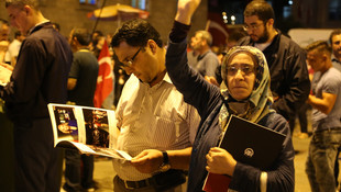 AA'nın Dakika Dakika FETÖ'nün Darbe Girişimi dergisine yoğun ilgi