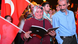 AA'nın Dakika Dakika FETÖ'nün Darbe Girişimi kitabı