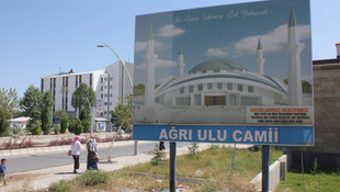 Ağrı'da cami inşaatından düşen işçi öldü