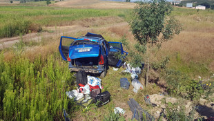 Amasya’da otomobil şarampole devrildi: 5 yaralı