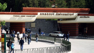 Anadolu Üniversitesinde 21 akademisyen görevden alındı