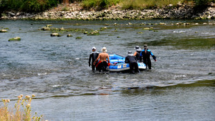 Arkadaşını kurtarmak için girdiği ırmakta kaybolan İranlı