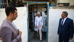 Bakan Kaya'dan şehit ailelerine taziye ziyareti