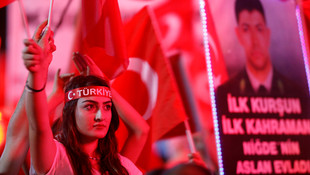 Başkent'te demokrasi nöbeti sürüyor