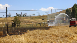 Bayburt'ta askeri alanda arazi yangını