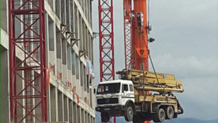 Beton mikserinin pompası üçüncü kata yetişmeyince