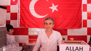 Bir günlük kazancını şehit ailelerine bağışladı