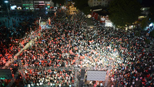 Demokrasi ve Şehitler Mitingi