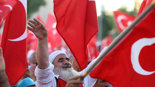Gaziantep'te Demokrasi ve Şehitler Mitingi