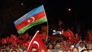 Doğu Anadolu'da Demokrasi ve Şehitler Mitingi