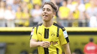 Borussia Dortmundun Real Madrid ile 2-2 berabere kaldığı maçta Emre Mor 78. dakikada oyuna girdi