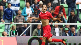 Enes Ünal hattrick yaparak Hollandada tarihe geçti!