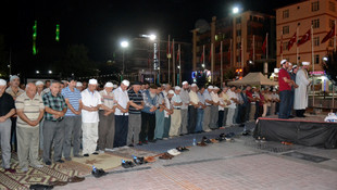 FETÖ terör örgütünün darbe girişimine tepkiler