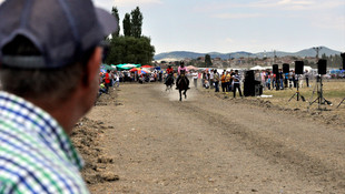 Frig Vadisi 2. Rahvan At Yarışları