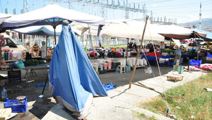 Helikopter halk pazarında alçak uçuş yaptı: 1 yaralı