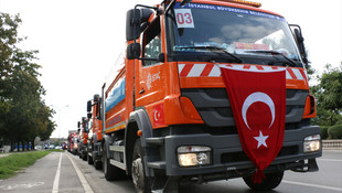 İBB yardım ekipleri Makedonyalılara yardım etti