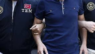 50 polis gözaltına alındı