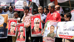 Açlık grevindeki Filistinli tutuklulara destek gösterisi