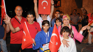 Judoda Türkiye'nin gururu Alınca, demokrasi nöbetinde