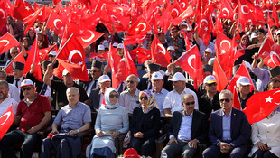 Karabük'te Demokrasi ve Şehitler Mitingi