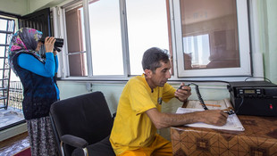 Karı kocanın orman yangını nöbeti