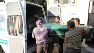 Kayınvalidesini öldürdü, eşini yaraladı