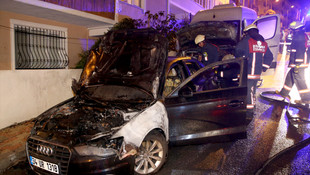 Küçükçekmece'de 7 araç kundaklandı