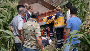 Kütahya'da traktör devrildi: 3 yaralı