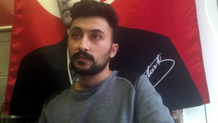 Odamda hala uçak posterleri duruyor