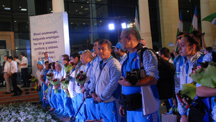 Özbekistan'da olimpiyattan dönen sporculara coşkulu karşılama