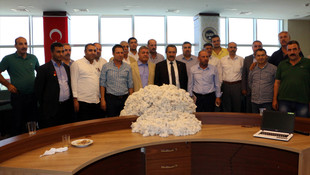 Şanlıurfa'da yılın ilk pamuğu satıldı