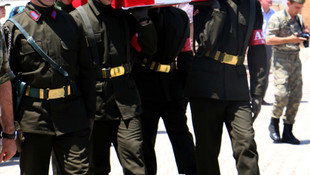 Şehitlerimizi uğurluyoruz