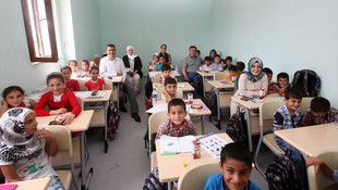 Suriyeli çocuklar Türkçe öğreniyor