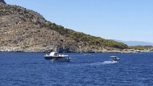 Yunanistan'da turist teknesine sürat botu çarptı